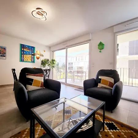 Le Marend 4 - T3 Avec Terrasse شقة أنتيب